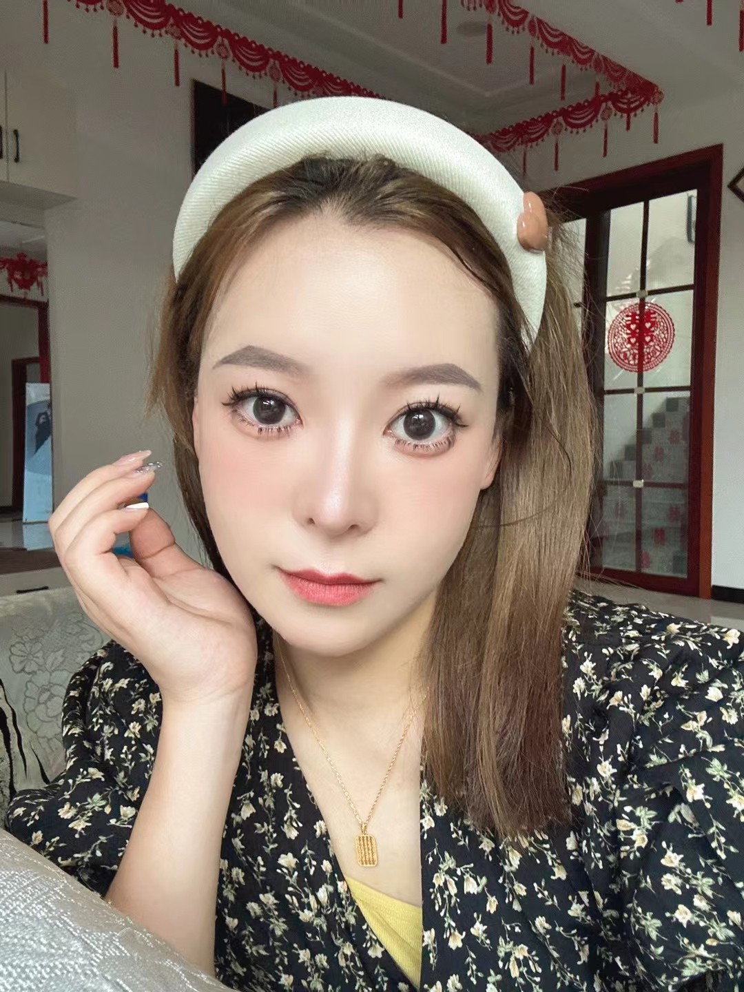 黑丝嫩妹下海