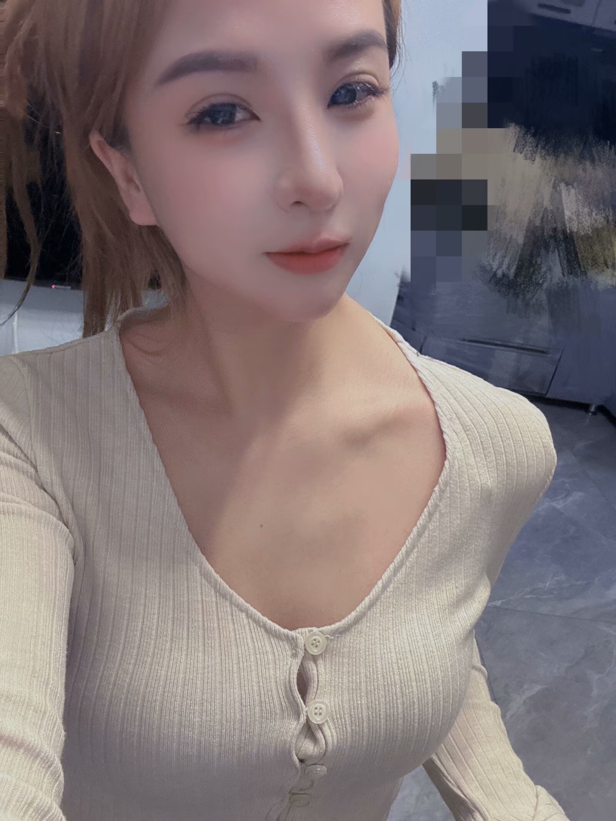 道里谨慎妹子