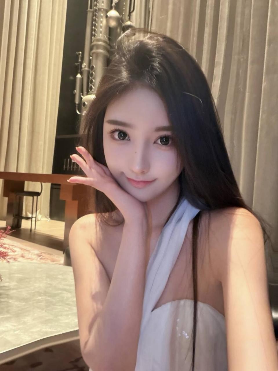 福州刚做不久漂亮兼职小妹