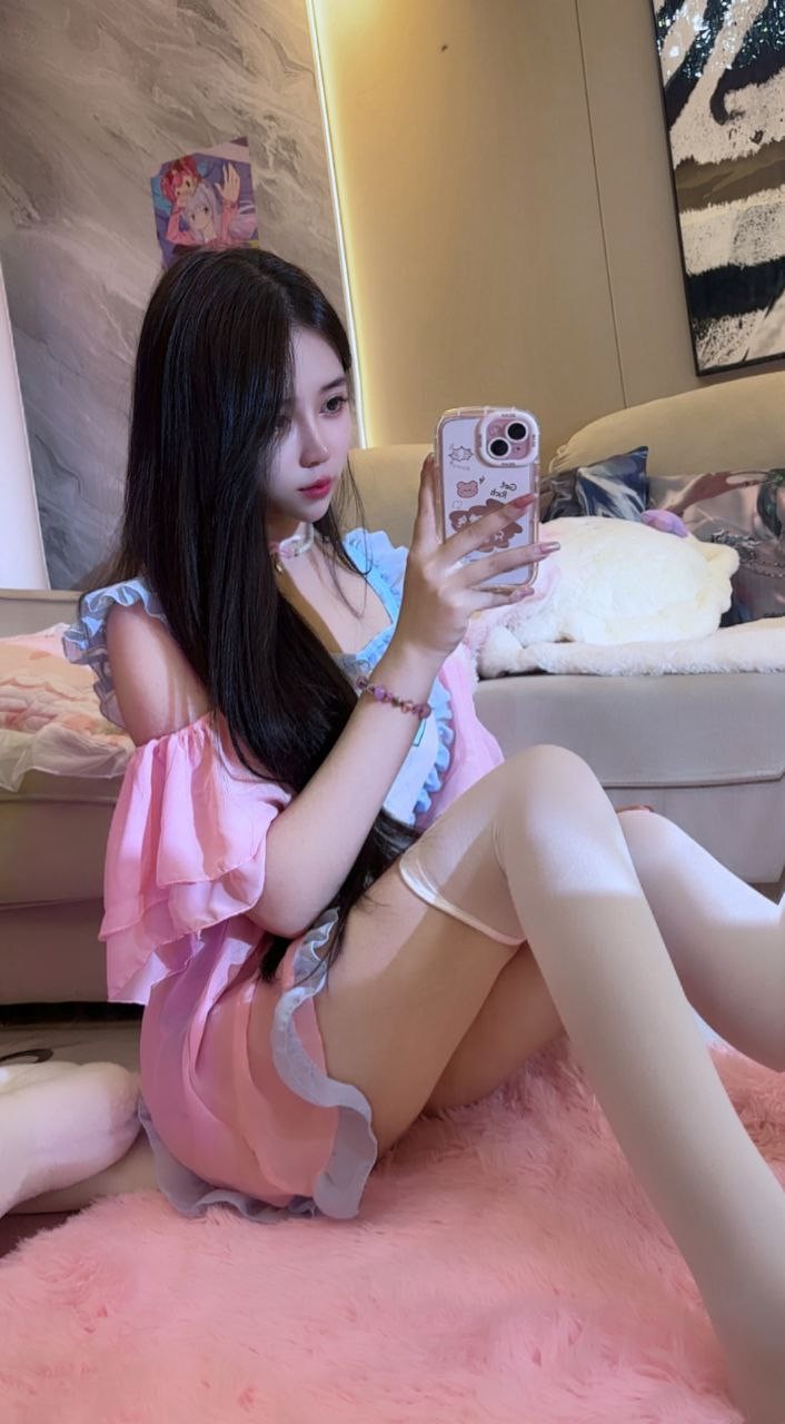 小骚妹玉体水嫩嫩