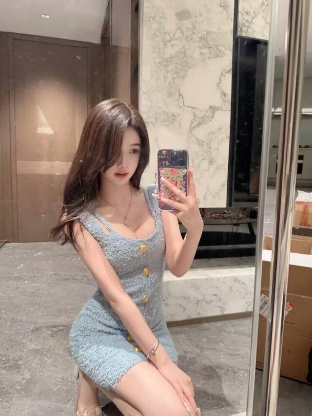 思明颜值身材都不错，搞起来舒服