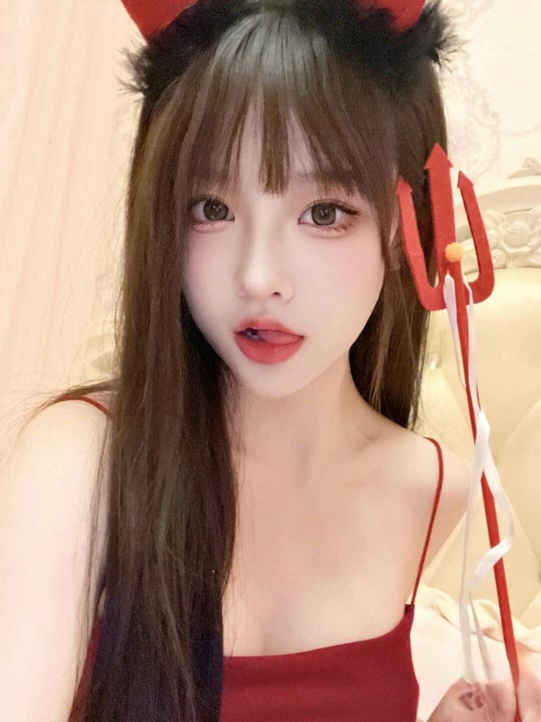 刚出道妹子很骚水又多