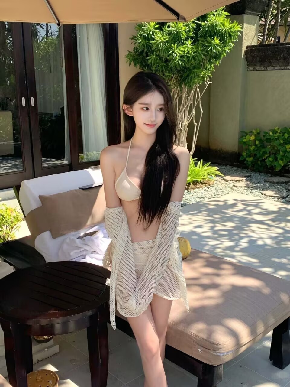 高挑嫩妹性格腼腆可可爱爱