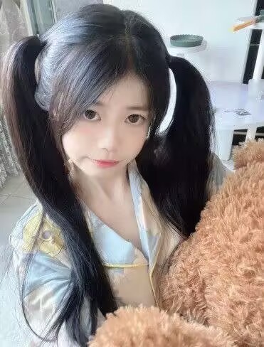 玩个嫩鸡上下双粉萝莉感十足