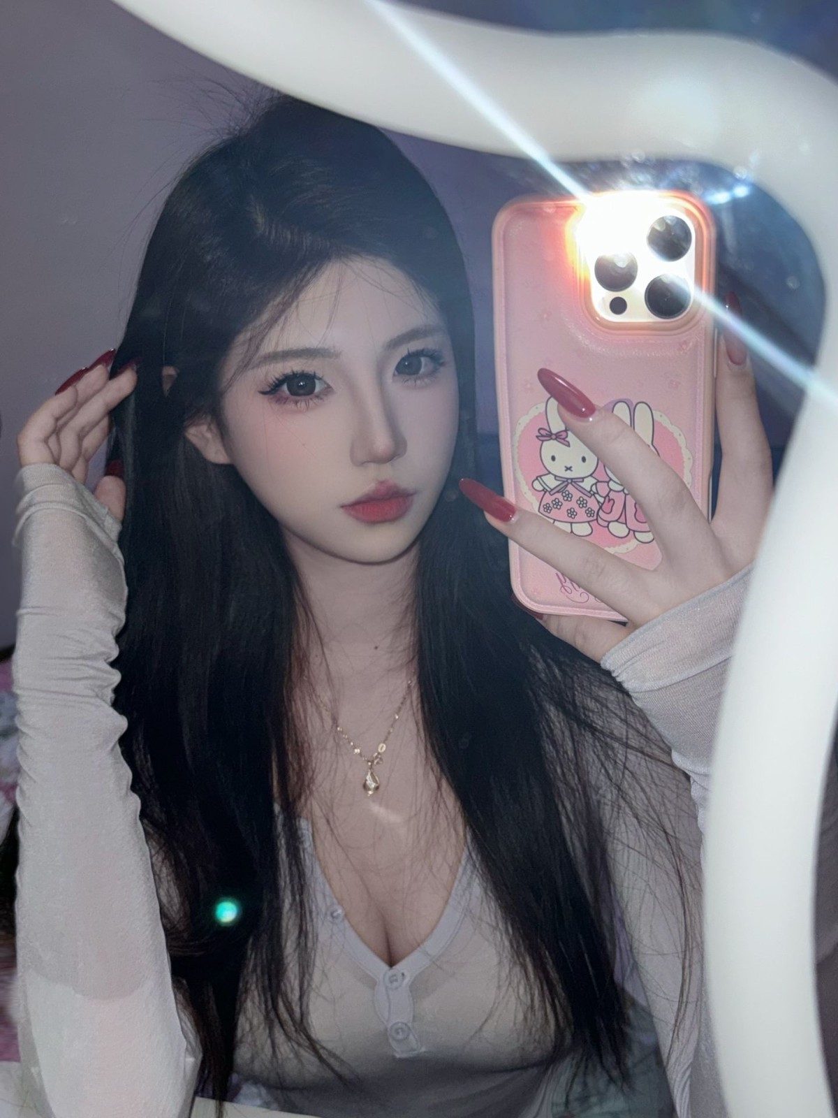 广州超爽靓妹少女胴体很有骚劲