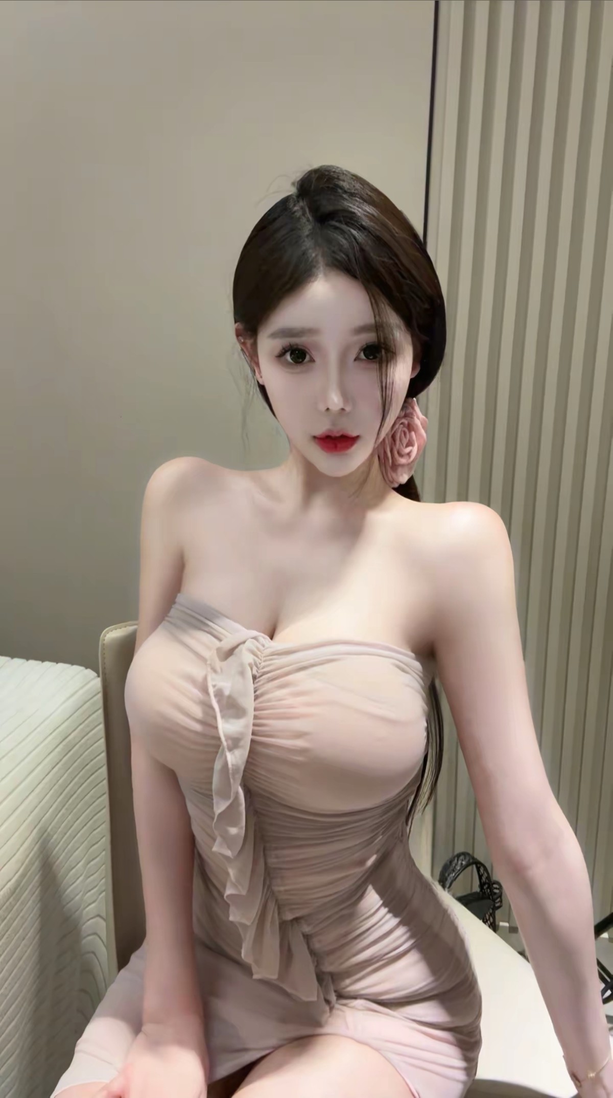 击鼓传花大奶美女共享