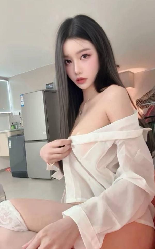 珠海骚女的面像感觉就是很骚