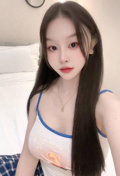 广州奶子摸起来很柔软全程水挺多
