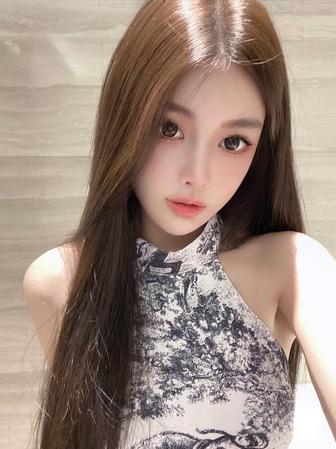 清纯妹子毒龙爽爆了