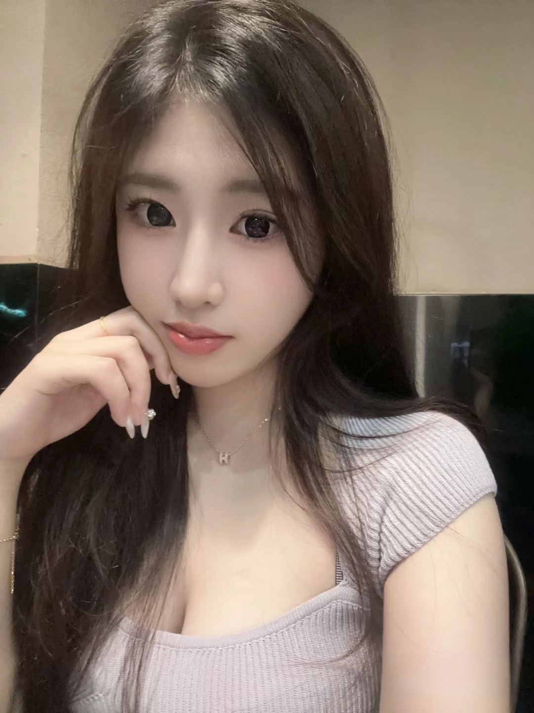 诱人尤物颜值甚高