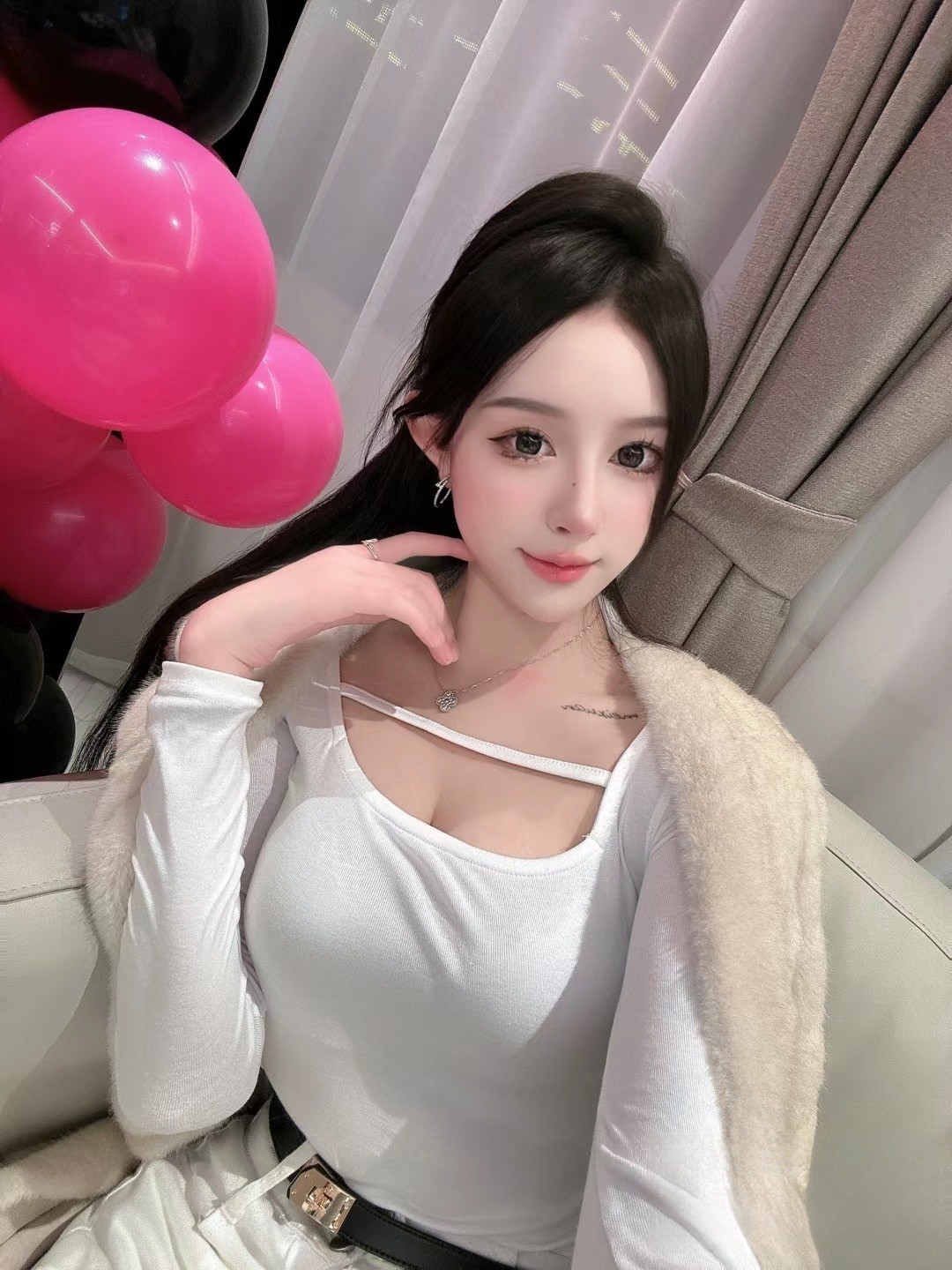 清纯白净妹子有趣的灵魂