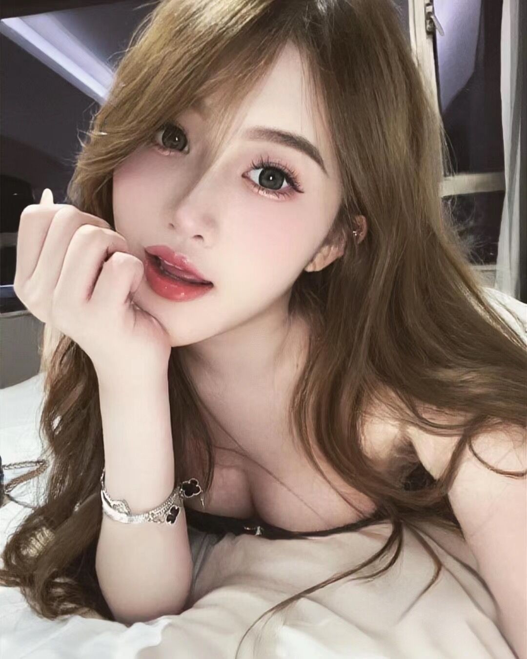 这妞真不是省油的灯