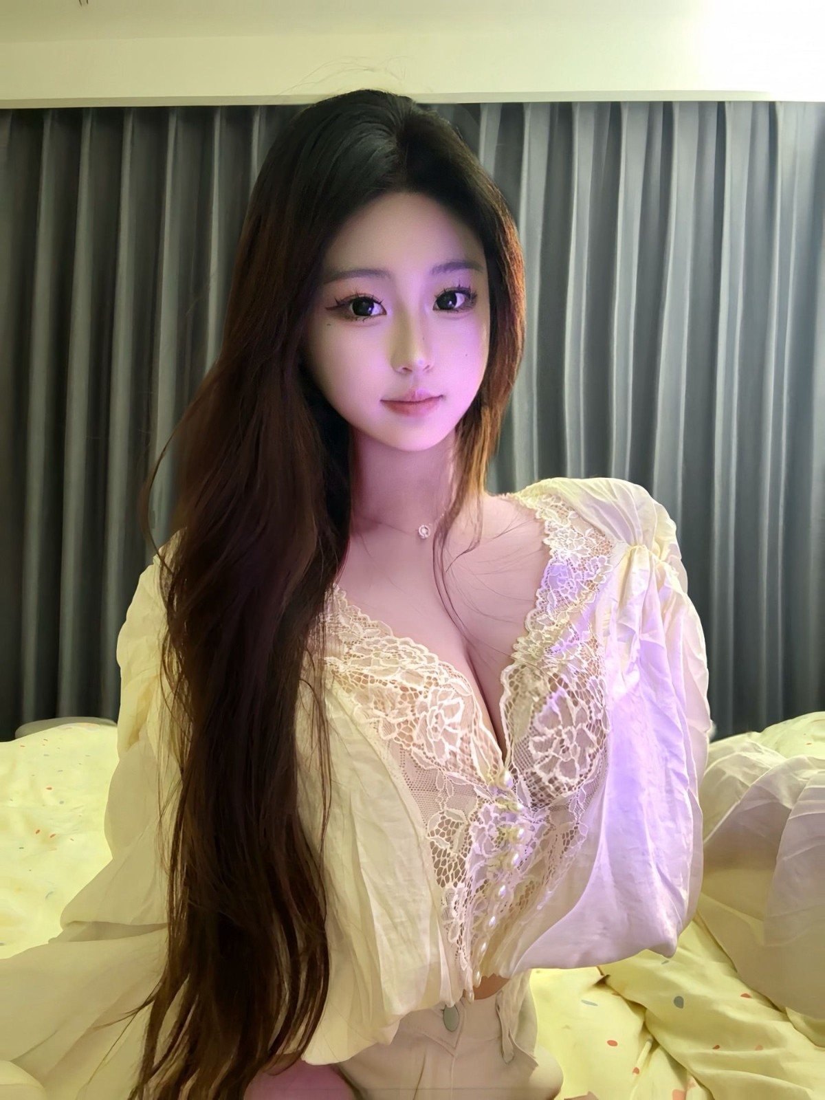 丰满大奶妹操她会爽