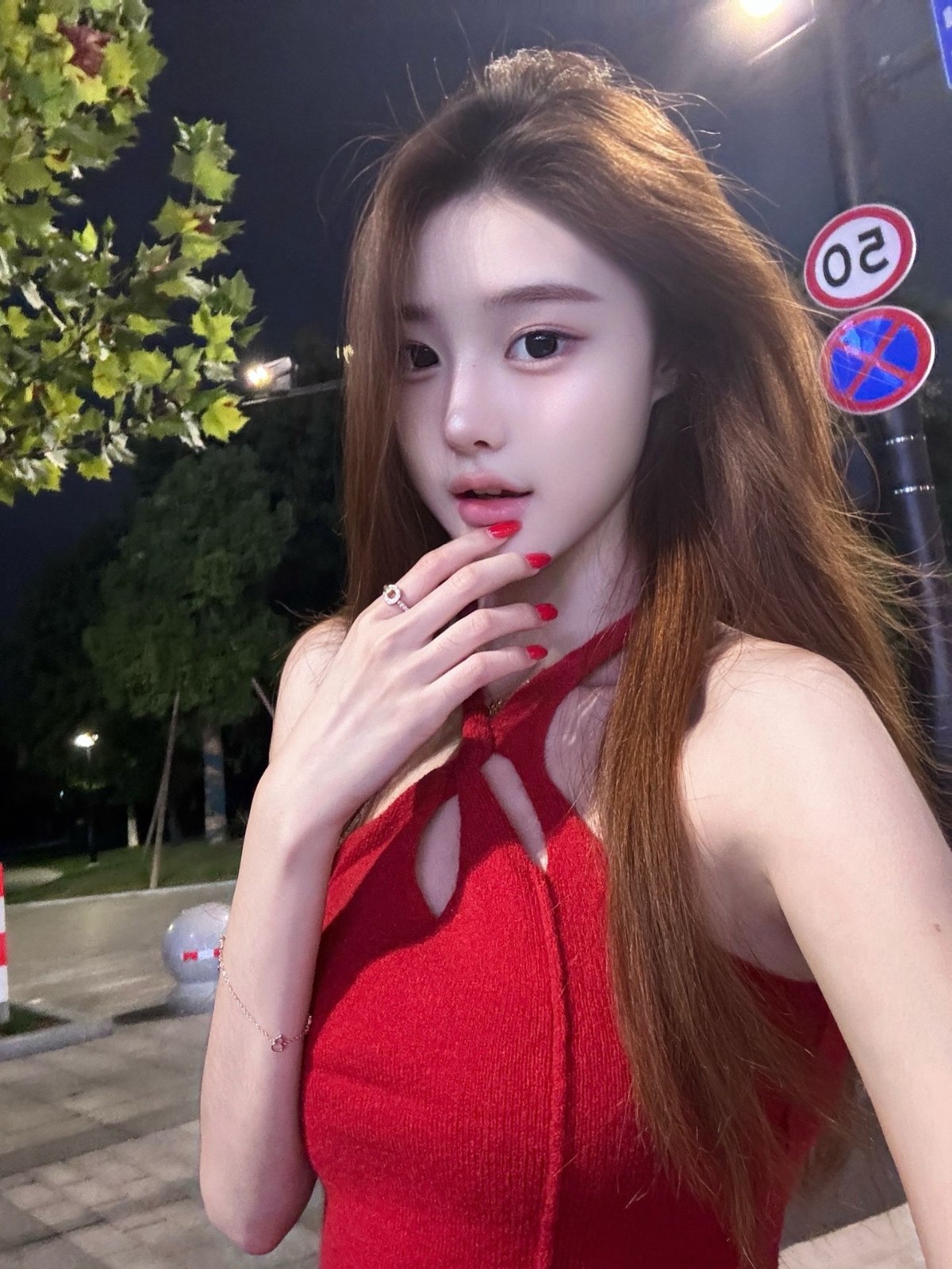 杨浦小仙女口含跳跳糖嗦屌很爽很爽