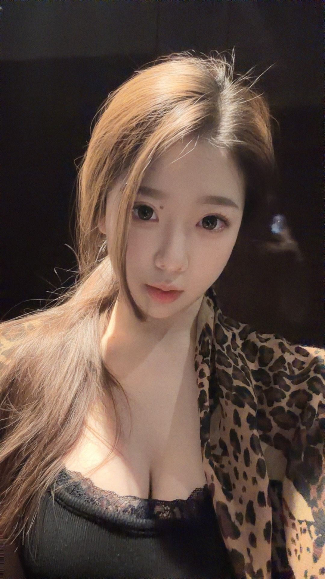 海珠回归的大奶妹思思