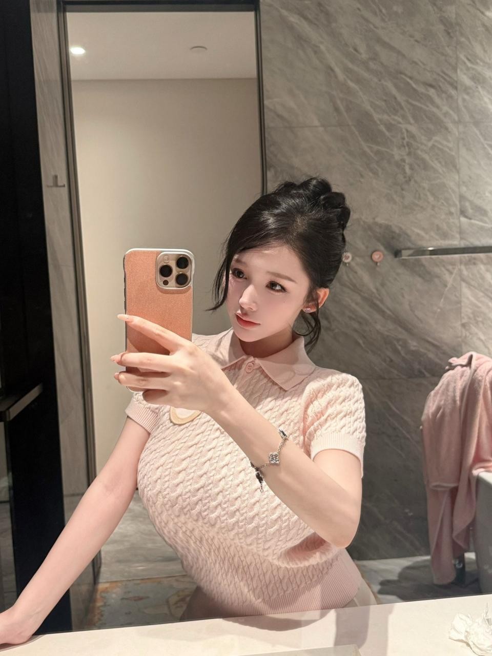 北京D乳佳人浴缸陪洗特别享受