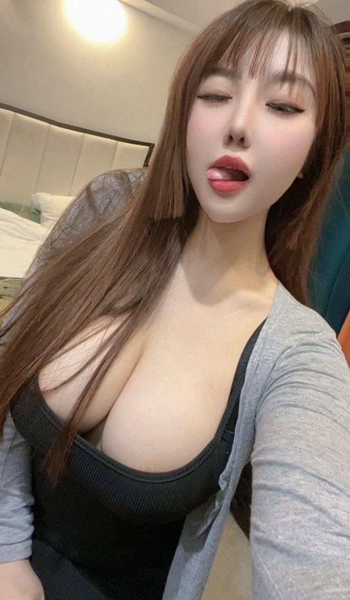 兴庆区巨乳风骚妹攻击性很强