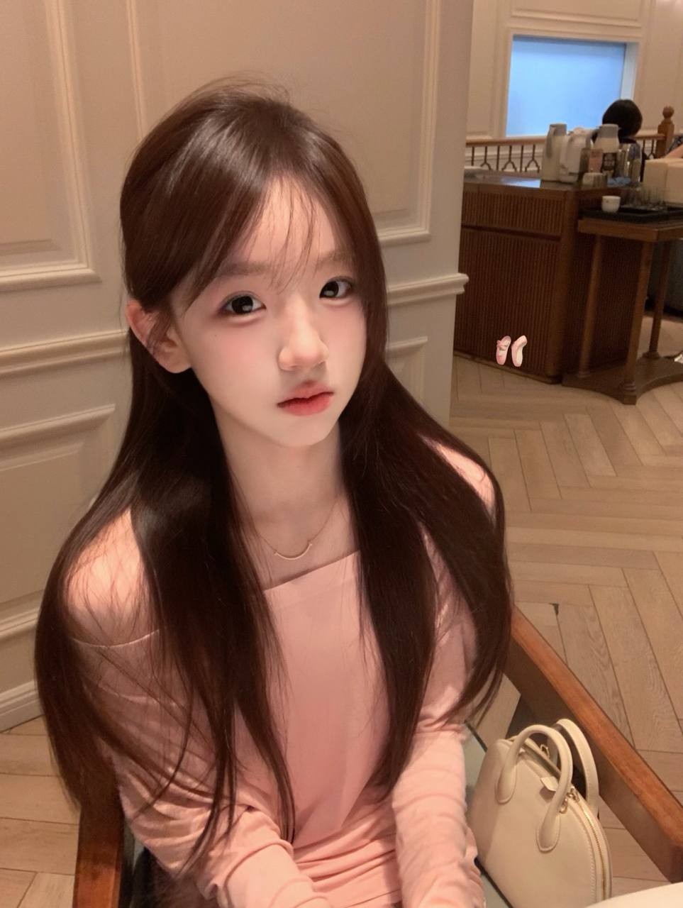 金山清纯女仆情趣妹子