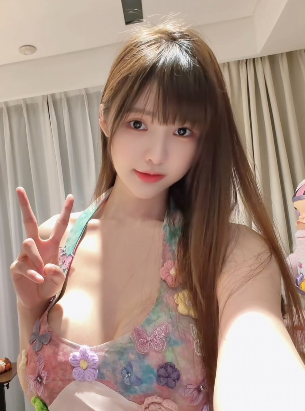 宝山风骚大奶颜值妹子